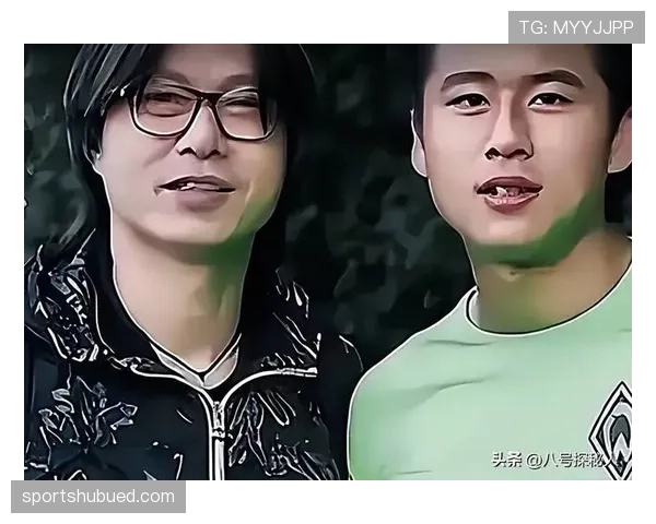 张玉宁家里竟然不像球星,厨房都能用上大爷的旧茶壶?这反差我服了! 张玉宁家里竟然不像球星,厨房都能用上大爷的旧茶壶?这反差我服了!